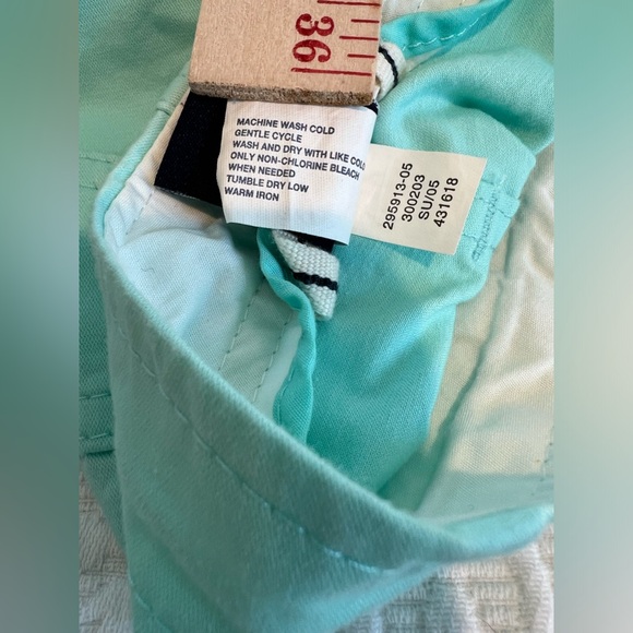 Gap Cargo Capri - Picture 9 of 10